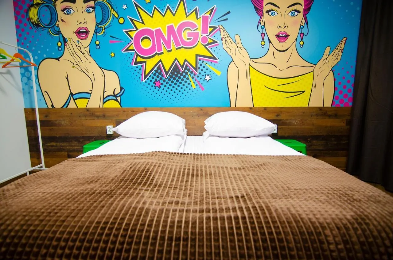 Pop Art Hostel Rynok Sq 利沃夫