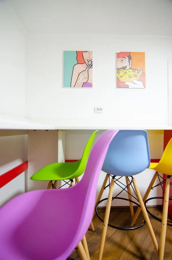 Pop Art Hostel Rynok Sq 利沃夫