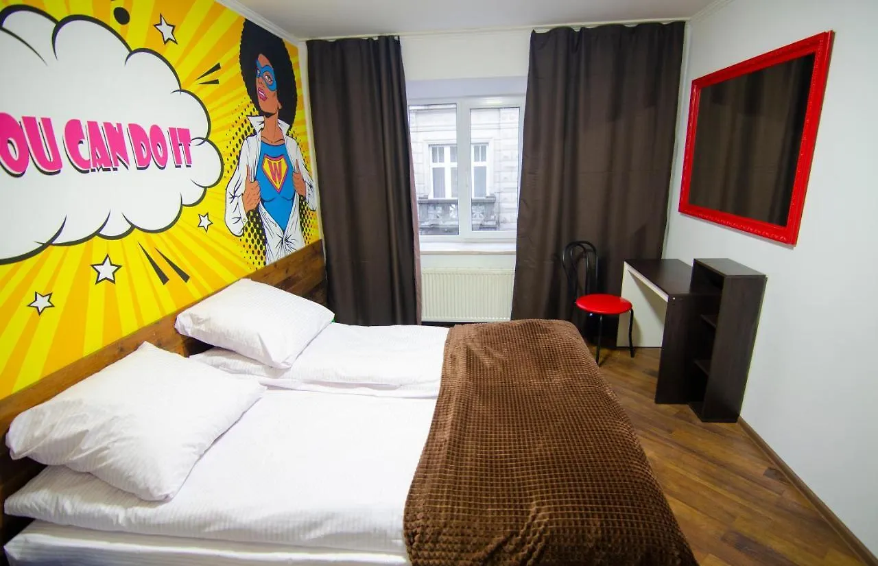 Pop Art Hostel Rynok Sq Lviv