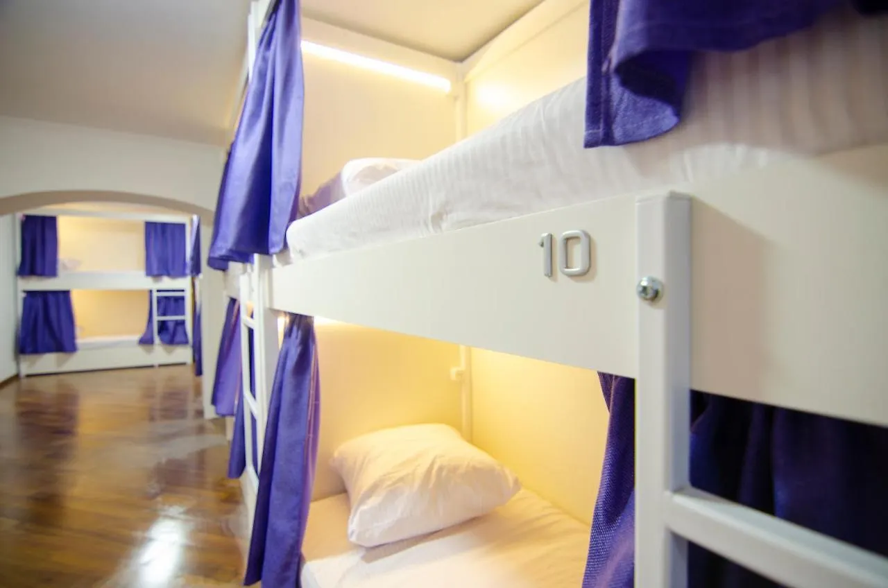 Pop Art Hostel Rynok Sq Lviv